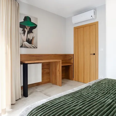 아파트 Comfort - Hillhouse By Mw Estates Self Check-in 24h *